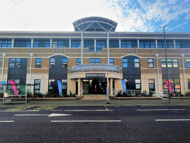 Apartment for rent in Birch Green, Lower Halliford