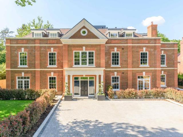 House for rent in Sunningdale