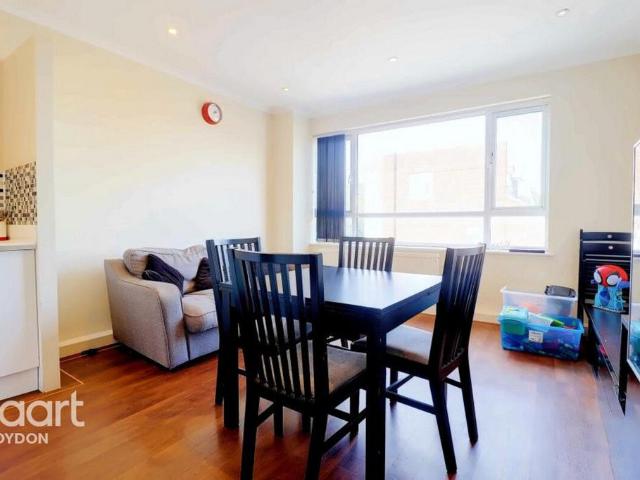 Apartment for rent in London Borough of Croydon, Greater London