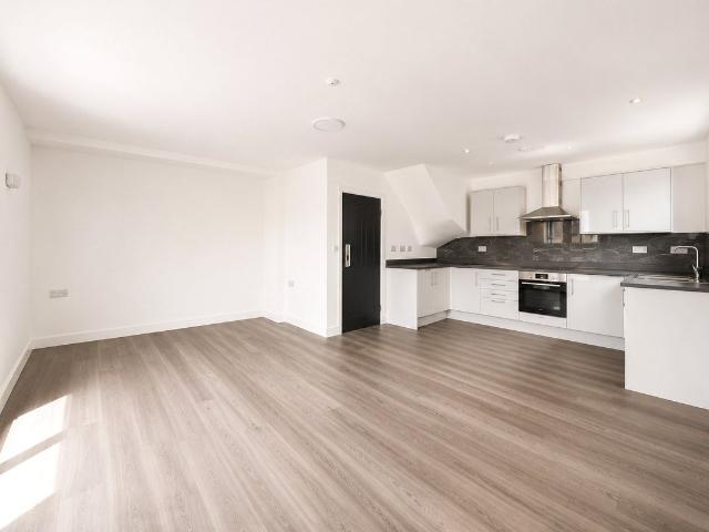 Apartment for rent in London Borough of Croydon, Thornton Heath
