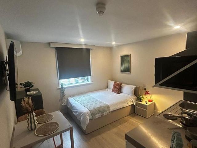 Apartment for rent in London Borough of Croydon, Thornton Heath