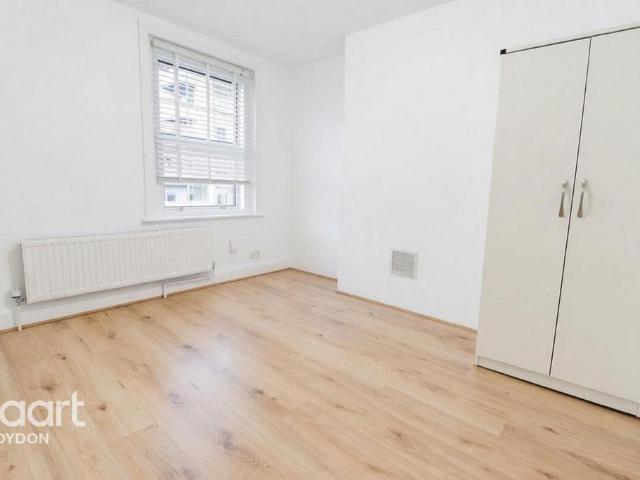 Apartment for rent in London Borough of Croydon, Greater London