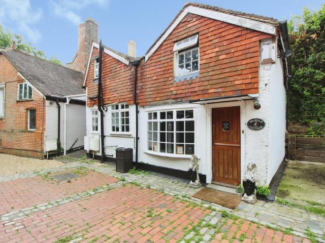 House for rent in Hackbridge, Greater London