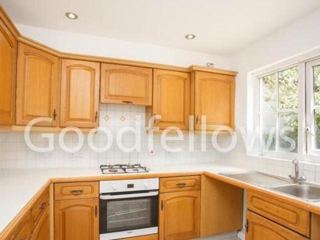 House for rent in Surrey