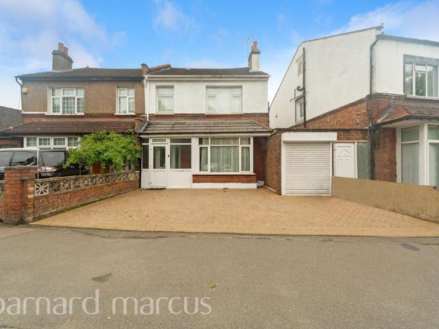 House for rent in Hackbridge, Greater London