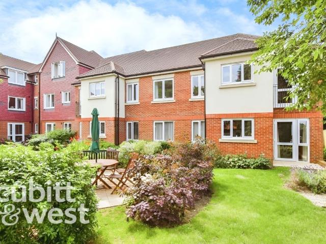 Apartment for rent in Spring Vale, Hampshire