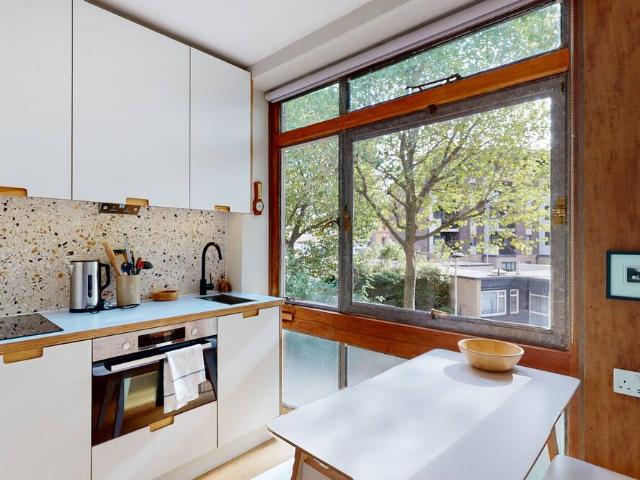 Apartment for rent in Kennington Cross, Greater London