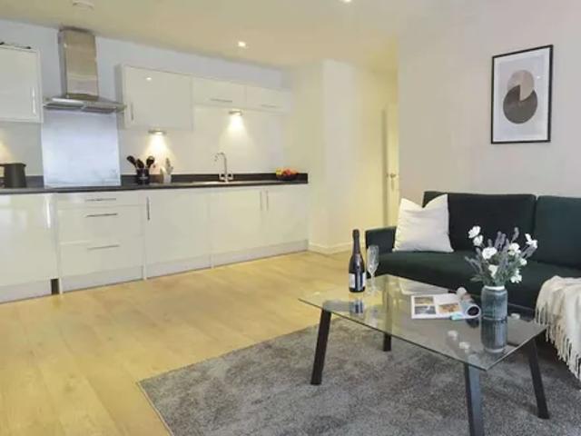 Apartment for rent in South Lambeth, Greater London