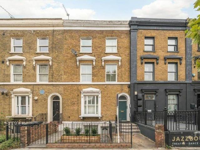 Studio for rent in London Borough of Lewisham, New Cross