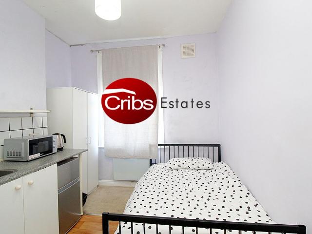 Room for rent in Greenwich Town Centre, Greater London