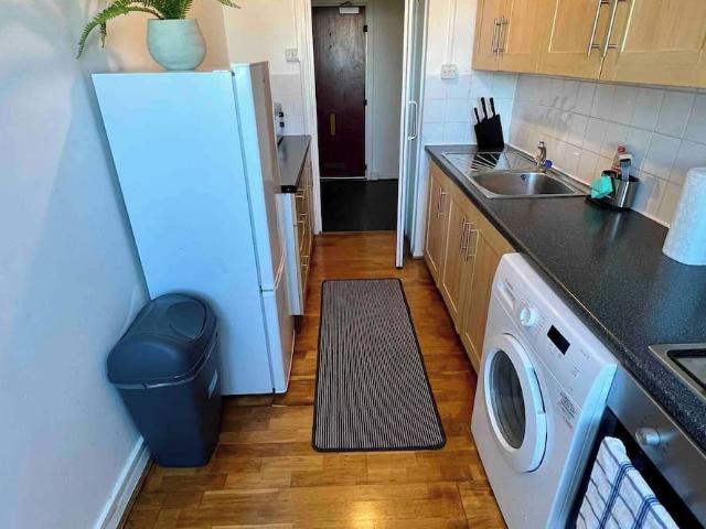 Apartment for rent in Surrey Quays, Greater London