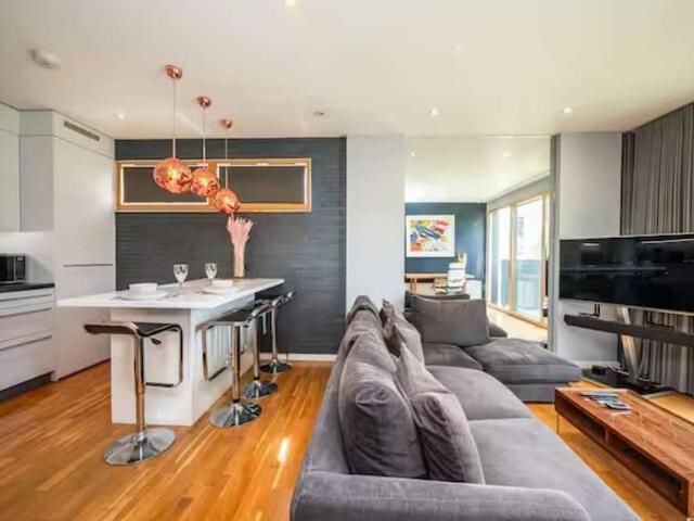 Apartment for rent in London Borough of Southwark, Greater London