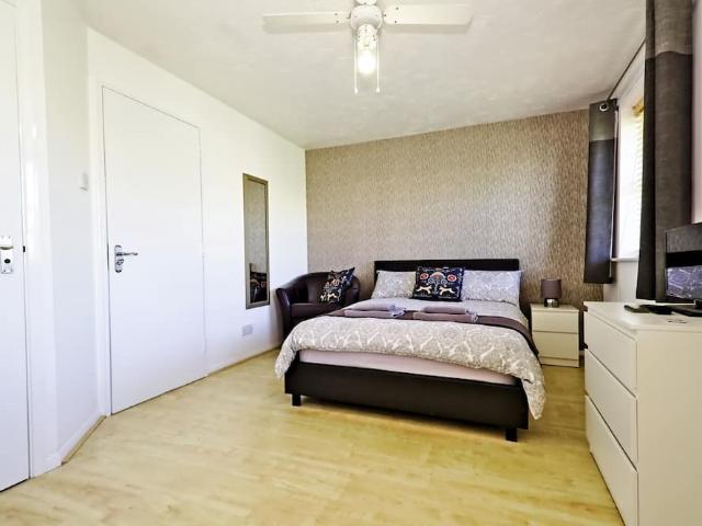 House for rent in Royal Borough of Greenwich, Greater London