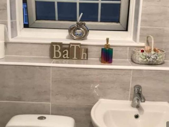 House for rent in Glyndon, Greater London