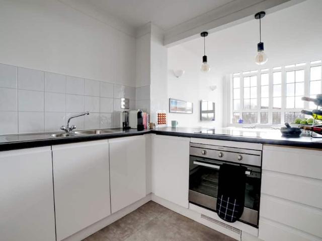 Apartment for rent in Bermondsey Village, Greater London