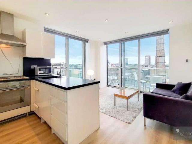 Apartment for rent in Bermondsey Village, Greater London