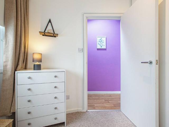 Apartment for rent in Astley Estate, Greater London