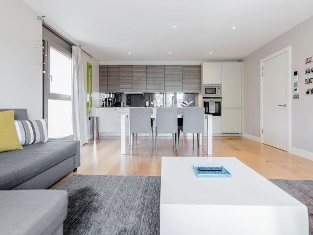 Apartment for rent in London Borough of Lambeth, Greater London