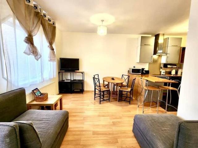 Apartment for rent in South Bank, Greater London