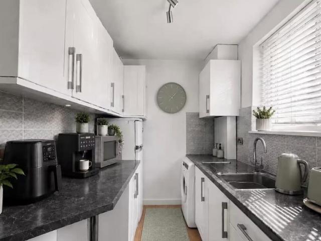 Apartment for rent in Bell Green, Greater London