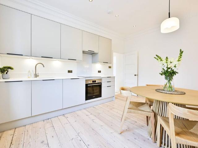 Apartment for rent in Upper Sydenham, Greater London