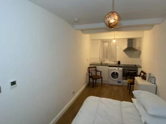 House for rent in Southmere, Greater London