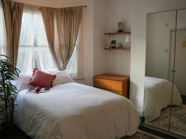 Room for rent in Rotherhithe, Greater London