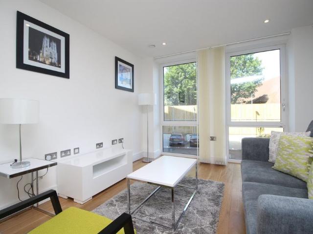 Apartment for rent in Well Hall, Cat Hill