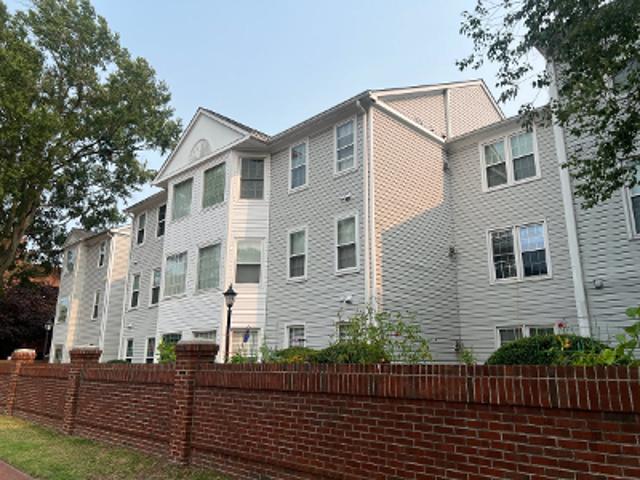 Condo for sale in Virginia