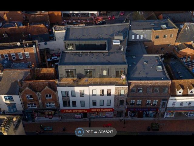 Apartment for rent in Top of Town, Basingstoke and Deane