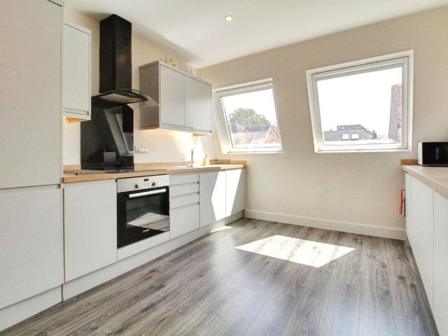 Apartment for rent in Riverdene, Priest Down