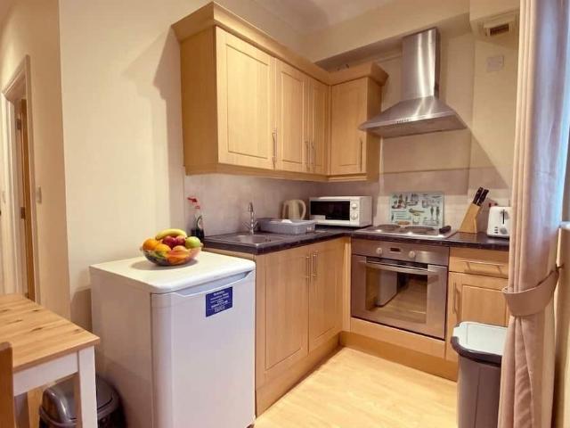 Apartment for rent in Lot's Village, Greater London