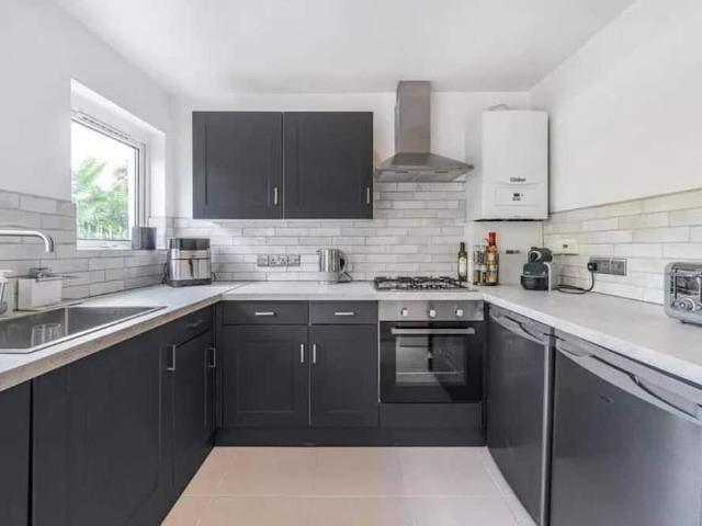 Apartment for rent in London Borough of Wandsworth, Greater London