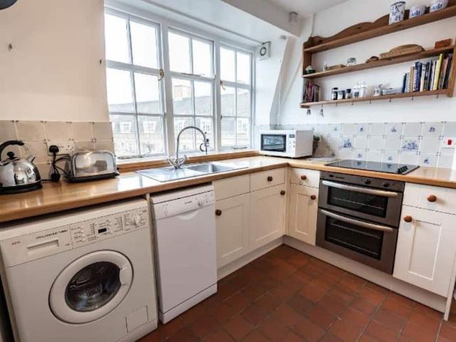 Apartment for rent in London Borough of Wandsworth, Greater London