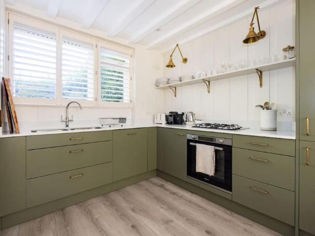 House for rent in Ethelburga, Greater London