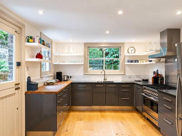 House for rent in London Borough of Wandsworth, Greater London