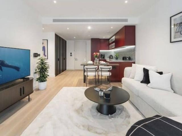 Apartment for rent in Nine Elms, Greater London