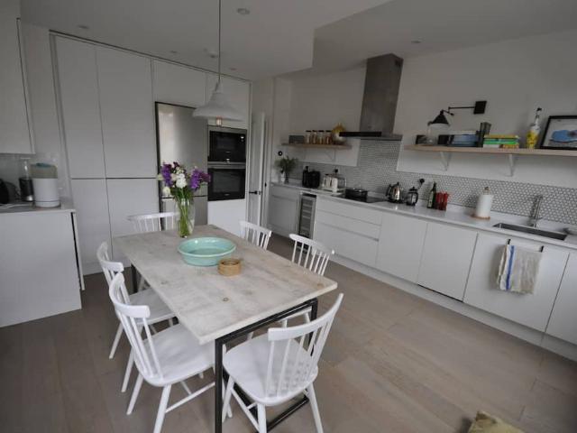 Apartment for rent in London Borough of Richmond upon Thames, Greater London