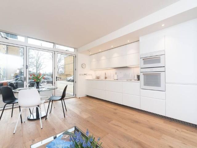 Apartment for rent in London Borough of Wandsworth, Greater London
