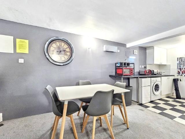 Apartment for rent in London Borough of Wandsworth, Greater London