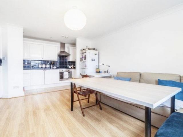 Room for rent in Roehampton, Greater London