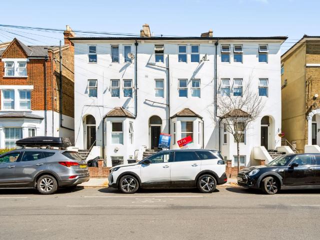 Apartment for rent in Streatham, Greater London