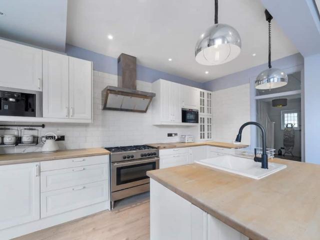 Apartment for rent in London Borough of Lambeth, Greater London