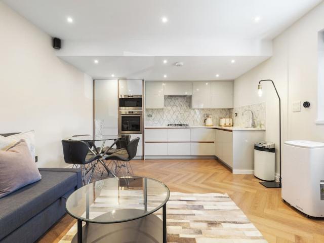 Apartment for rent in London Borough of Wandsworth, Greater London