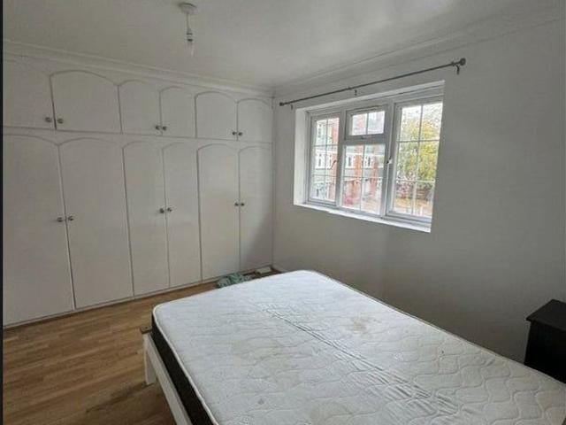 Room for rent in Houghtonside, Tyne And Wear