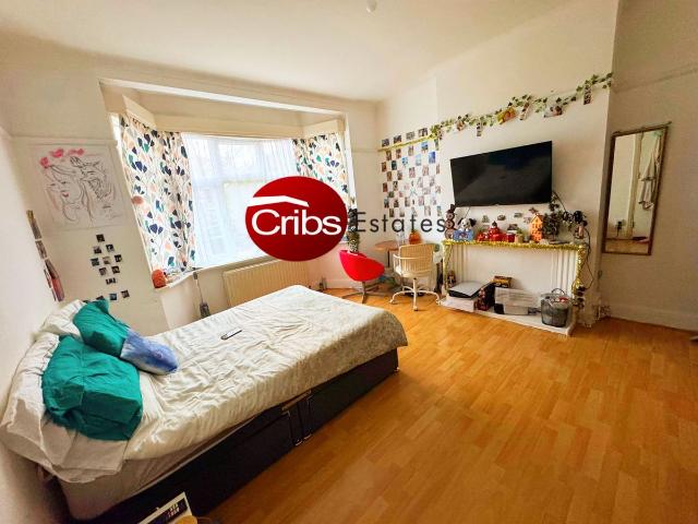 Room for rent in London Borough of Merton, Greater London