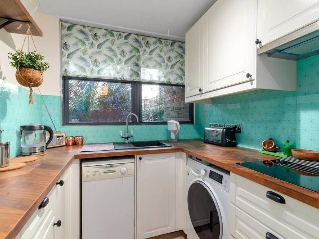 House for rent in Tachbrook Estate, Greater London