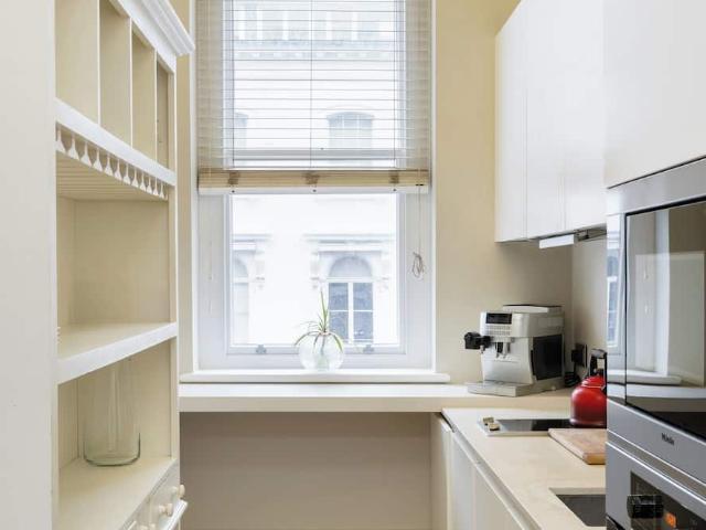 Apartment for rent in Hans Town, Greater London