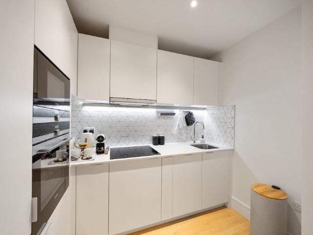 Apartment for rent in London Borough of Merton, Greater London