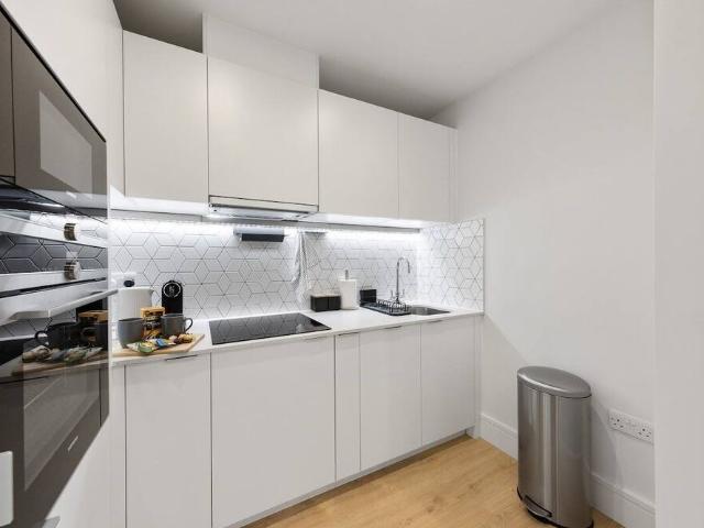Apartment for rent in London Borough of Merton, Greater London